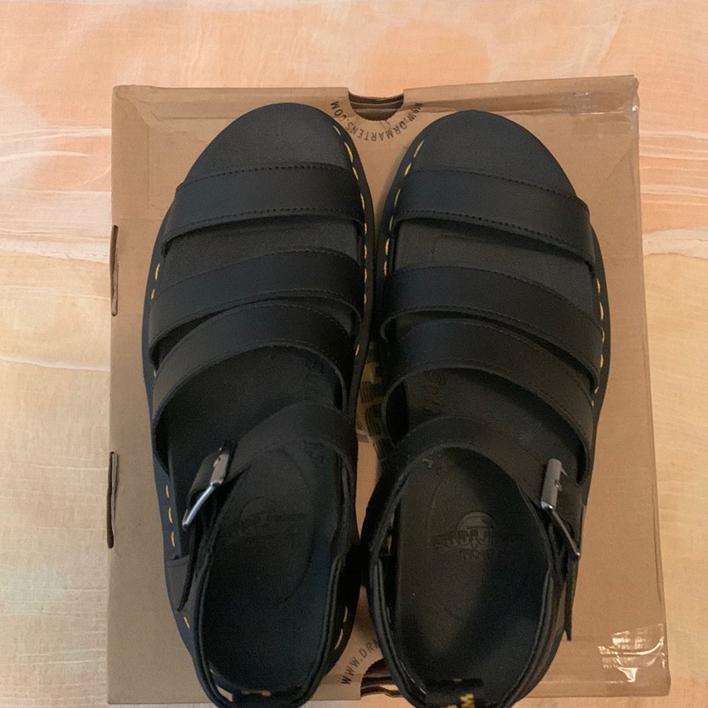 Dr. Martens sandal